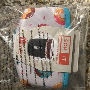 Donut Design Insulating Sleeve with Blue Trim